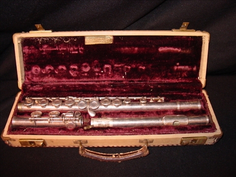 Appraisal: W T ARMSTRONG FLUTE MODEL B In original fitted hard