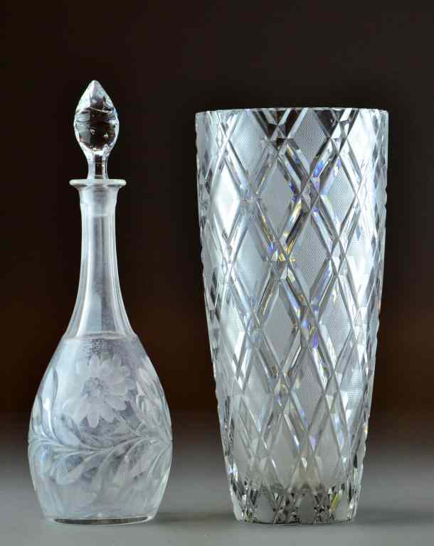 Appraisal: Pieces American Cut CrystalTo include a decanter of pear shaped