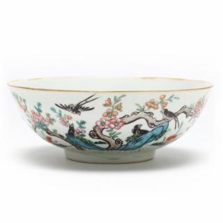 Appraisal: Chinese Export Bowl th century hand painted with birds on