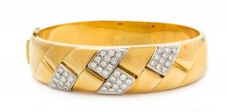 Appraisal: An Karat Bicolor Gold and Diamond Bangle Bracelet dwts An