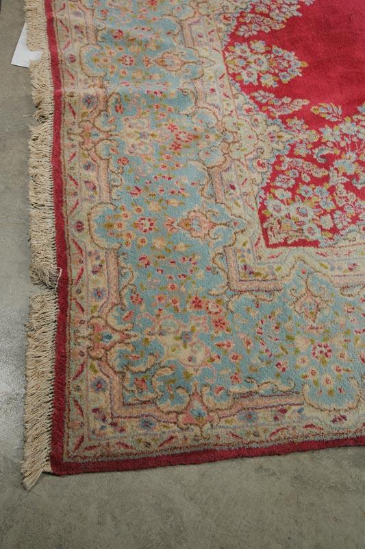 Appraisal: ROOM SIZE ORIENTAL RUG Blue and tan border with a