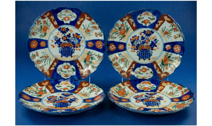 Appraisal: Set of Four th Century Japanese Plates Imari pattern Each