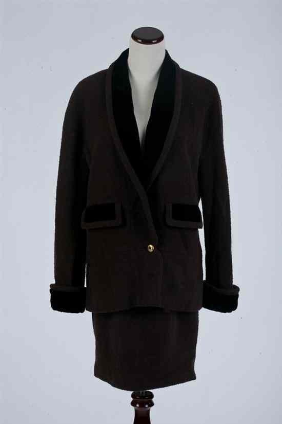 Appraisal: CHANEL BROWN AND BLACK WOOL SKIRT SUIT Chanel Boutique Black