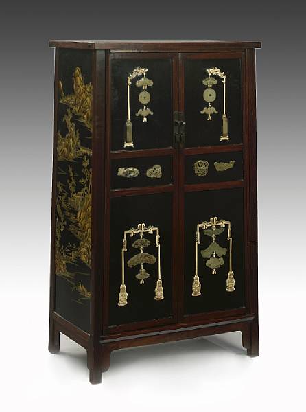 Appraisal: A jade and ivory inlaid tapered cabinet yuan jiao gui