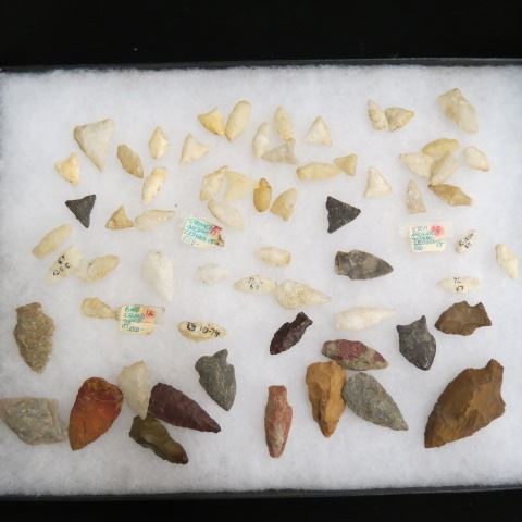 Appraisal: Indian Arrowheads Related Archaic most approx BC many found around