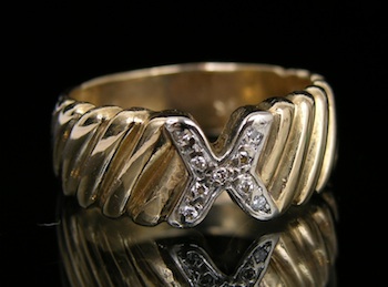 Appraisal: Ladies' k X Design Ring A k yellow gold cast