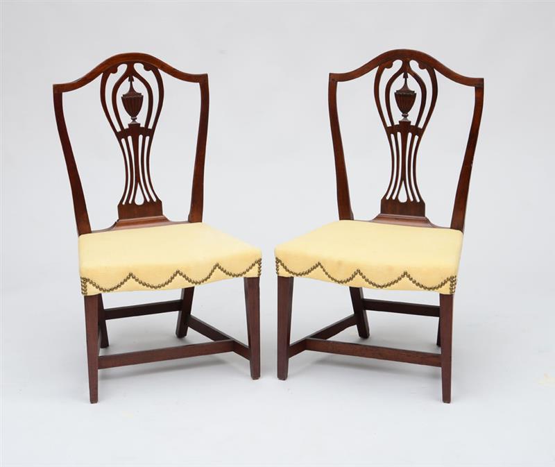 Appraisal: PAIR OF FEDERAL CHERRY SIDE CHAIRS CONNECTICUT Each with a