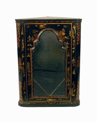 Appraisal: A Japanned hanging corner cupboard the black ground with gilt