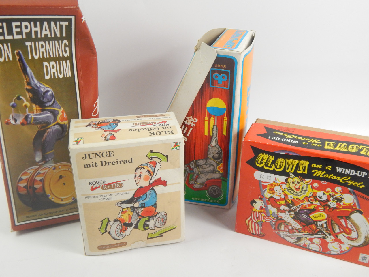 Appraisal: Model boats novelty toys and modern tin plate toys etc