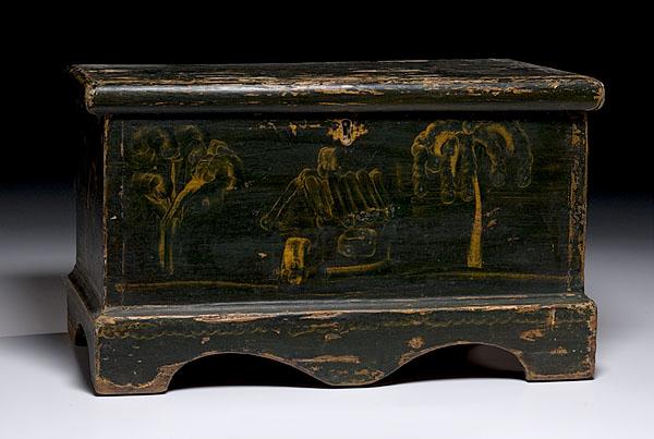 Appraisal: TH CENTURY FOLKY PAINT DECORATED BOX American green and yellow