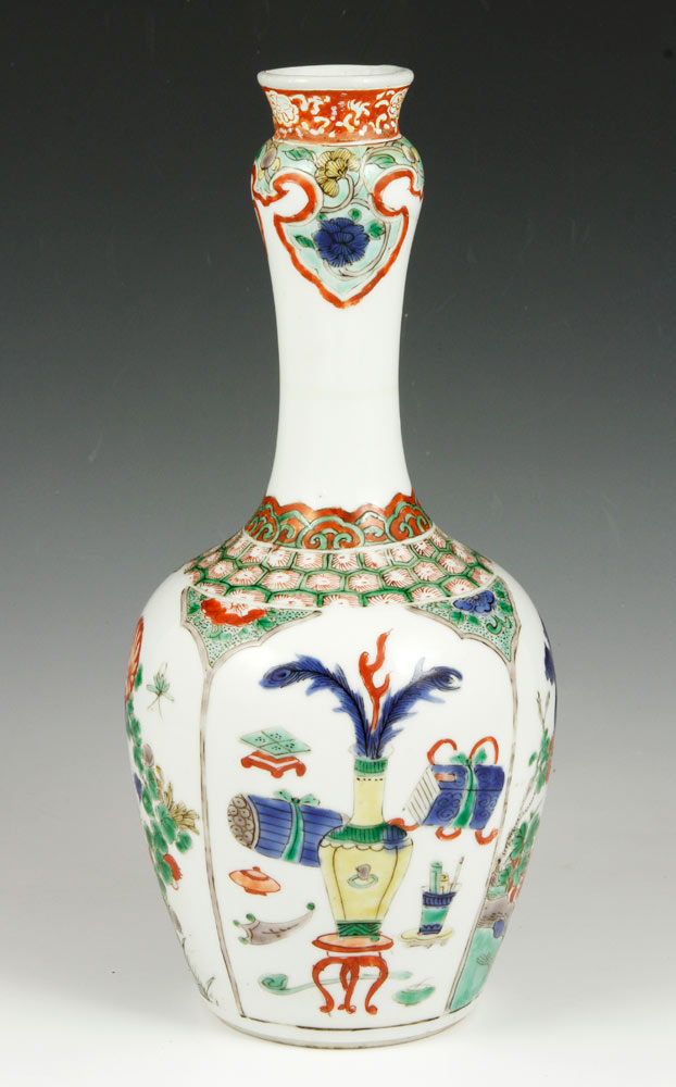 Appraisal: - Chinese Famille Verte Vase Famille verte vase China garlic