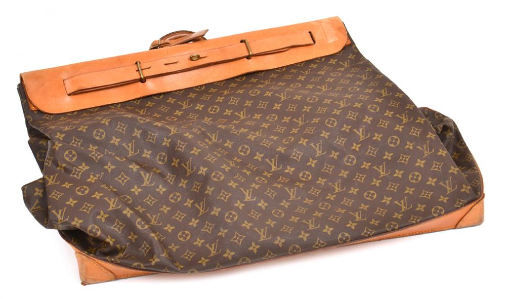 Appraisal: A STEAMER BAG BY LOUIS VUITTON wear througout commensurate with