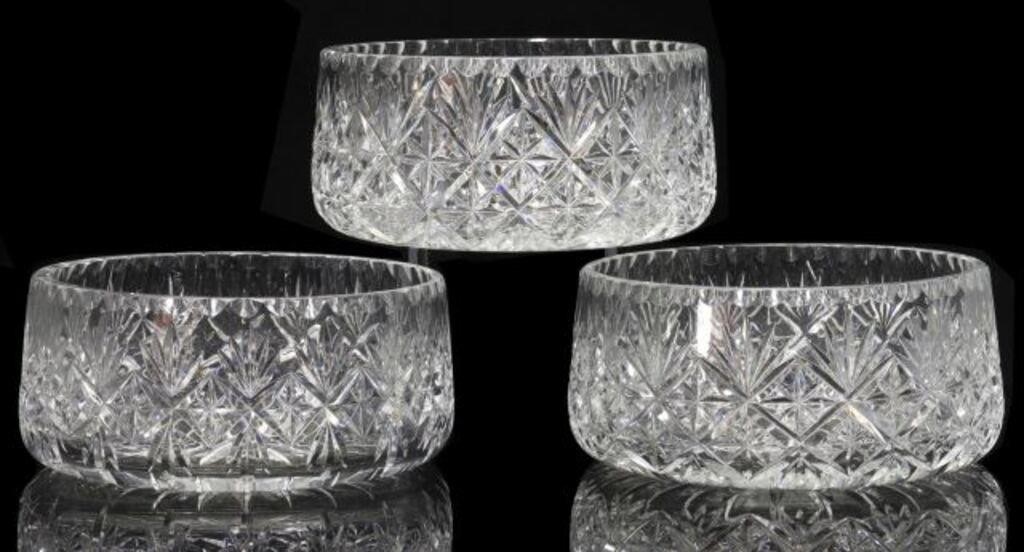 Appraisal: lot of Colorless cut crystal bowls each with repeating star