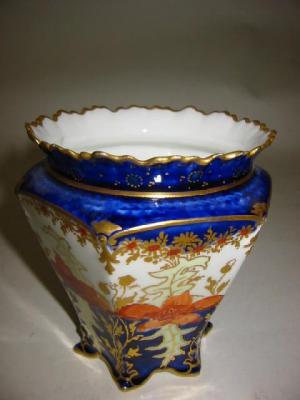 Appraisal: A ROYAL CROWN DERBY PORCELAIN CACHE POT dated of flared