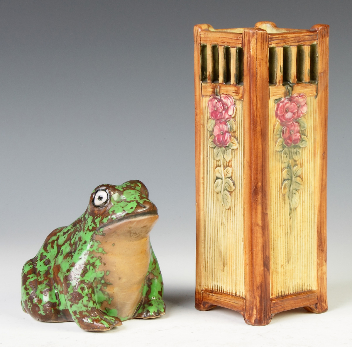 Appraisal: Weller Coppertone Frog Vase