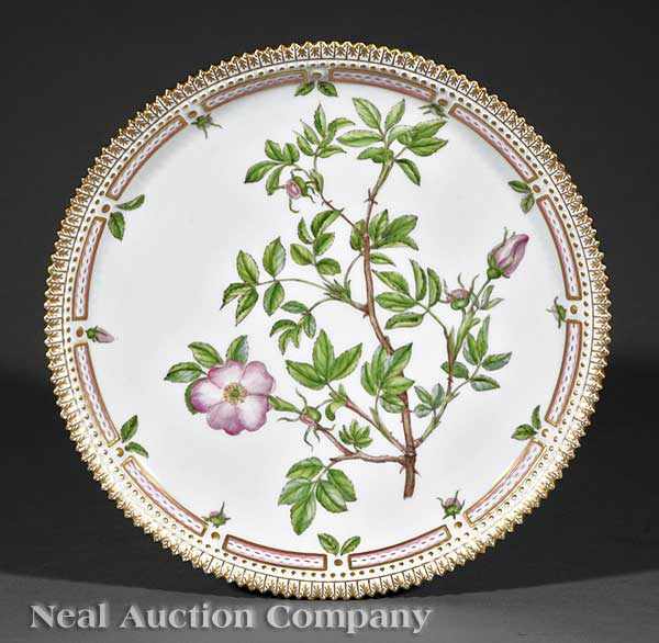 Appraisal: A Royal Copenhagen Flora Danica Porcelain Round Tray No dated