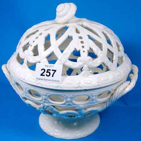 Appraisal: Wedgwood Creamware Lattice Tureen chipped