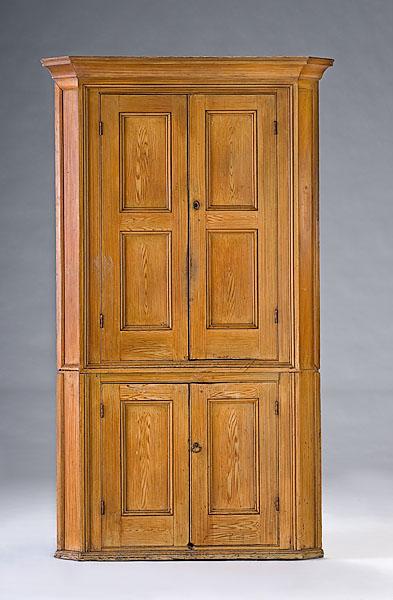 Appraisal: GRAIN-PAINTED CORNER CUPBOARD New England ca - pine with cornice