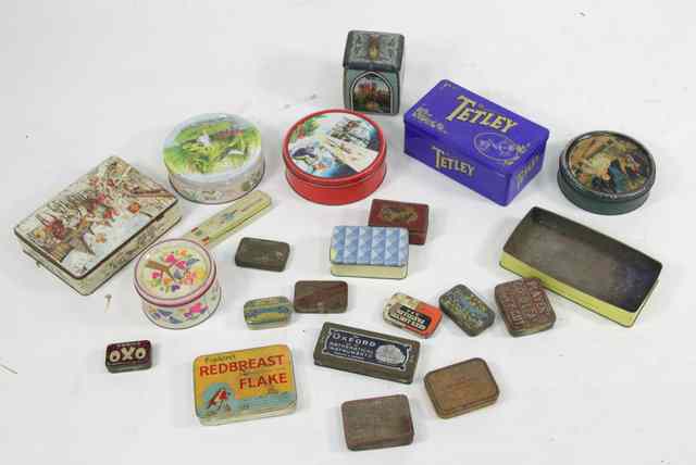 Appraisal: A quantity of biscuit tins etc