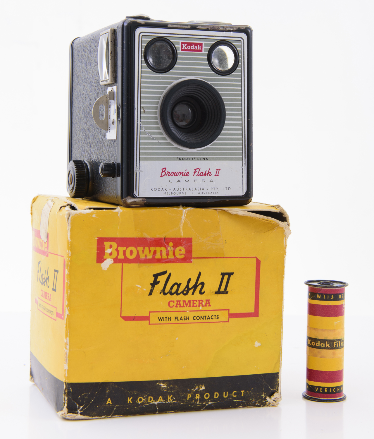 Appraisal: BROWNIE BOX FLASH II CAMERA WITH ORIGINAL BOX AND A