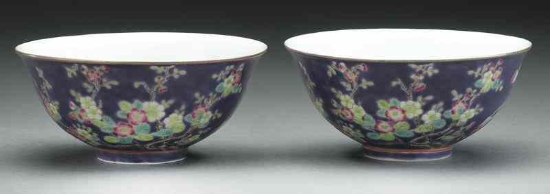 Appraisal: Pr Chinese Da Ya Zhai porcelain bowlsdepicting flowers and birds