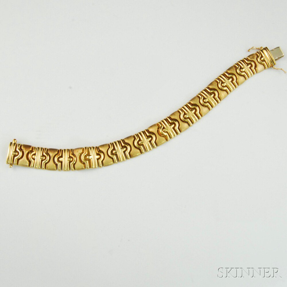 Appraisal: kt Gold Bracelet of alternating polished and textured links dwt