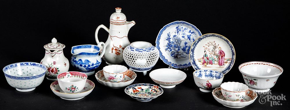 Appraisal: Group of Chinese export porcelain Group of Chinese export porcelain