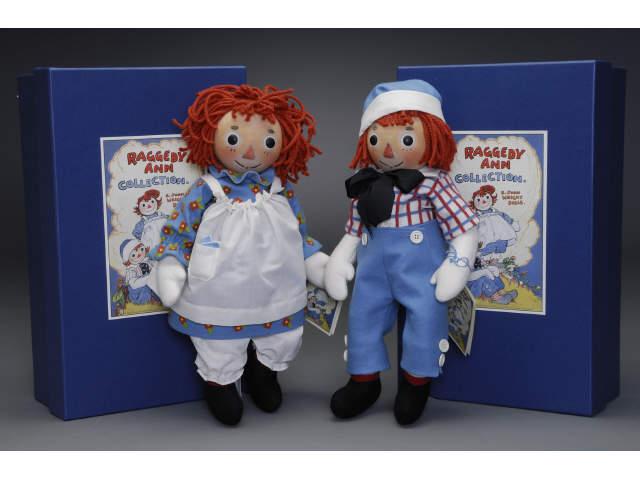 Appraisal: R John Wright Raggedy Ann Andy All felt with molded