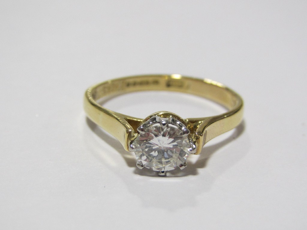 Appraisal: Eighteen carat gold diamond solitaire ring with brilliant cut diamond