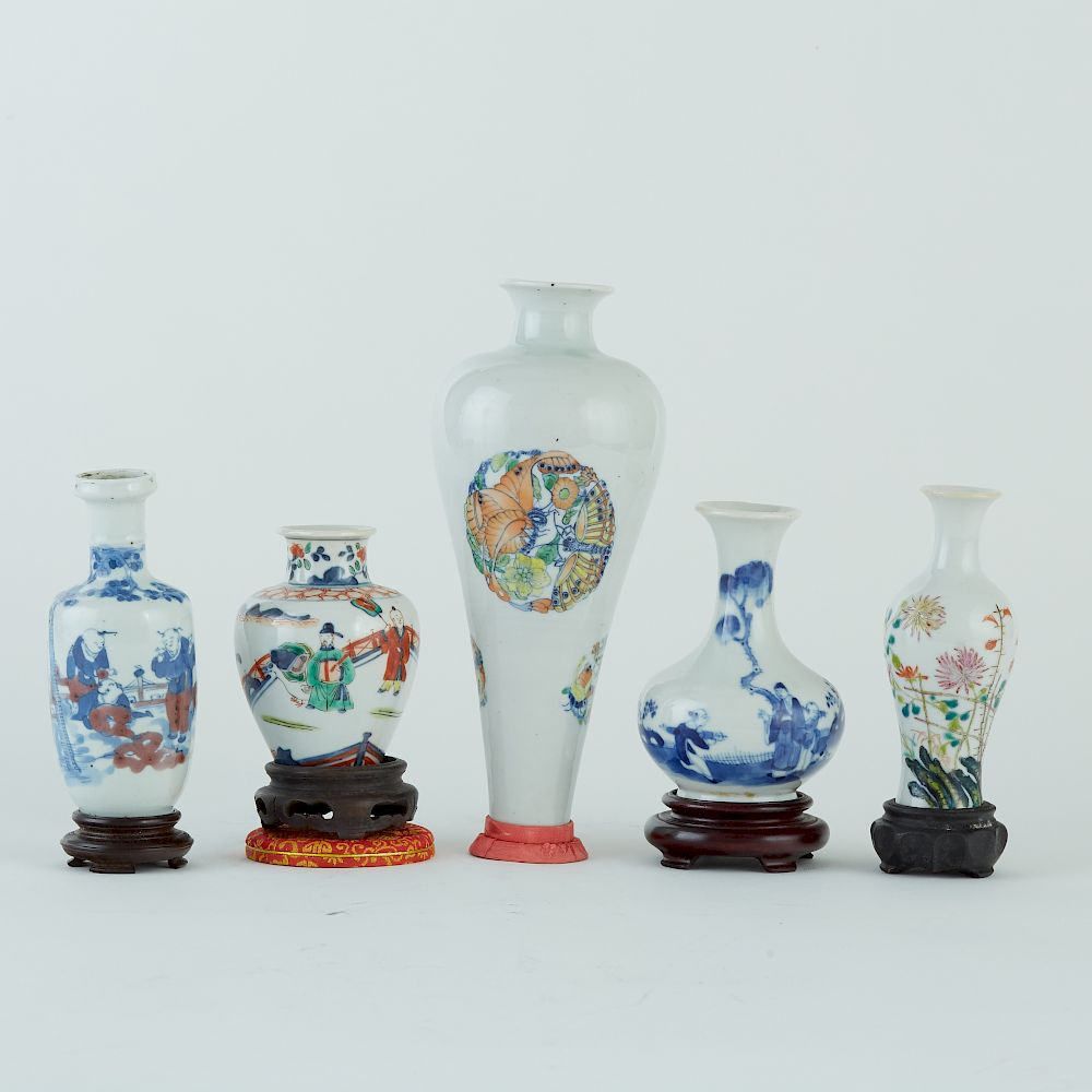 Appraisal: Grp Qing Dynasty Porcelain Vases Group of five Chinese Qing