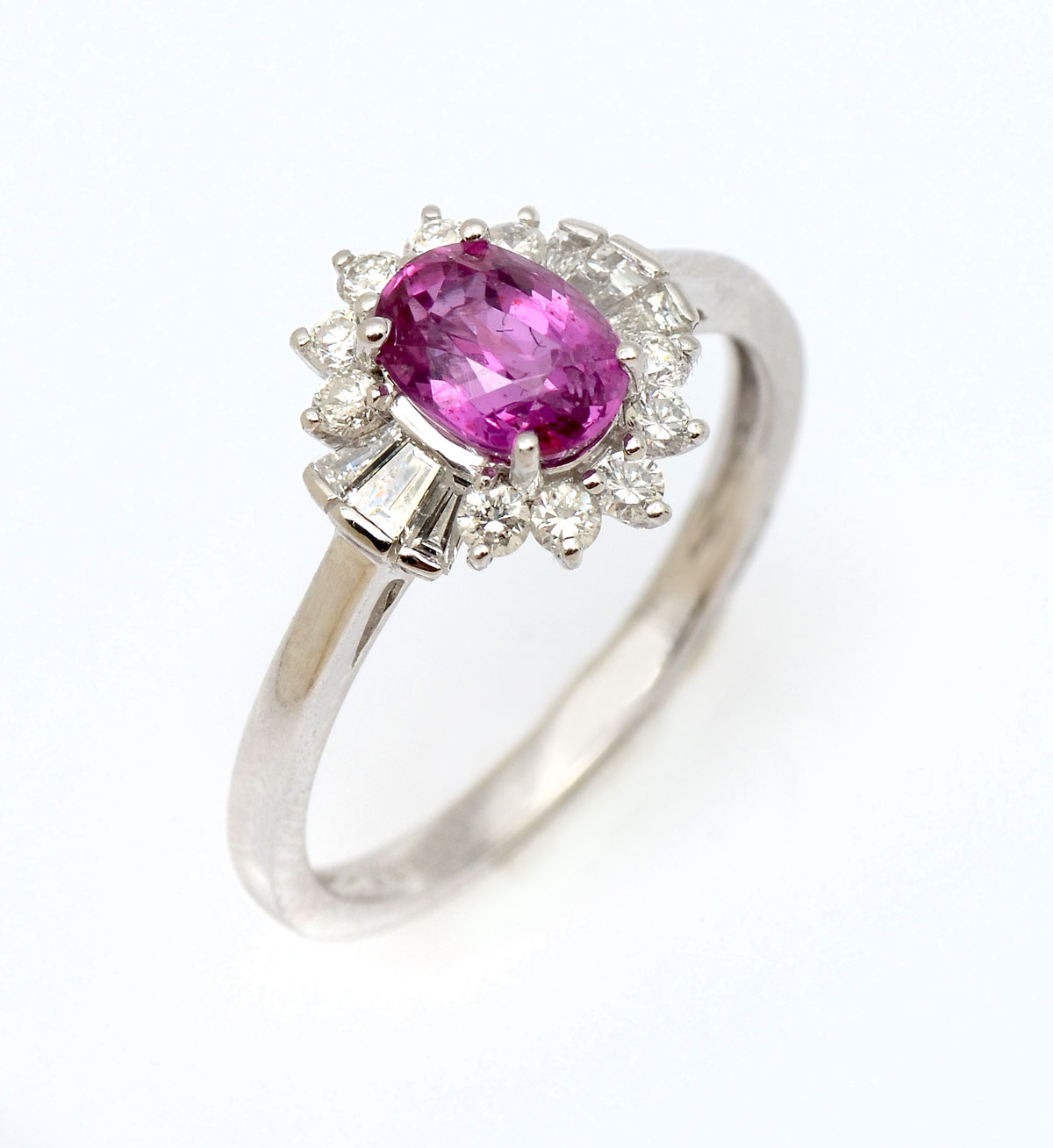 Appraisal: NO HEAT RUBY DIAMOND RING IN PLATINUM CT ruby is