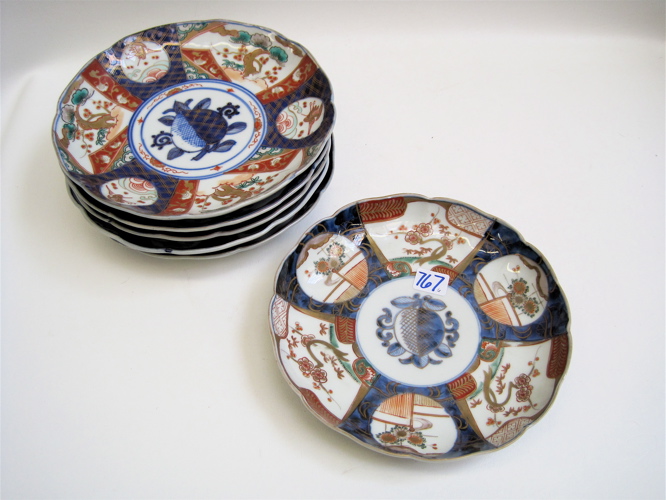 Appraisal: SET OF SIX JAPANESE IMARI PORCELAIN BOWLS Meiji Period hand