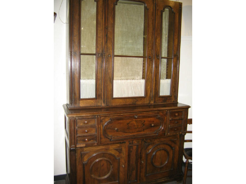 Appraisal: AMERICAN TH CENTURY ROSEWOOD SECRETARY BOOKCASE Flat top over three