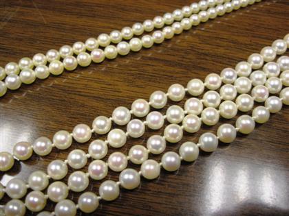 Appraisal: Cultured pearl twin strand necklace th century