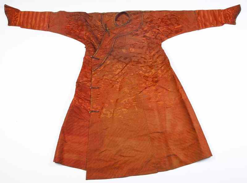 Appraisal: Chinese Ceremonial Robe th century or earlier depicting the Imperial