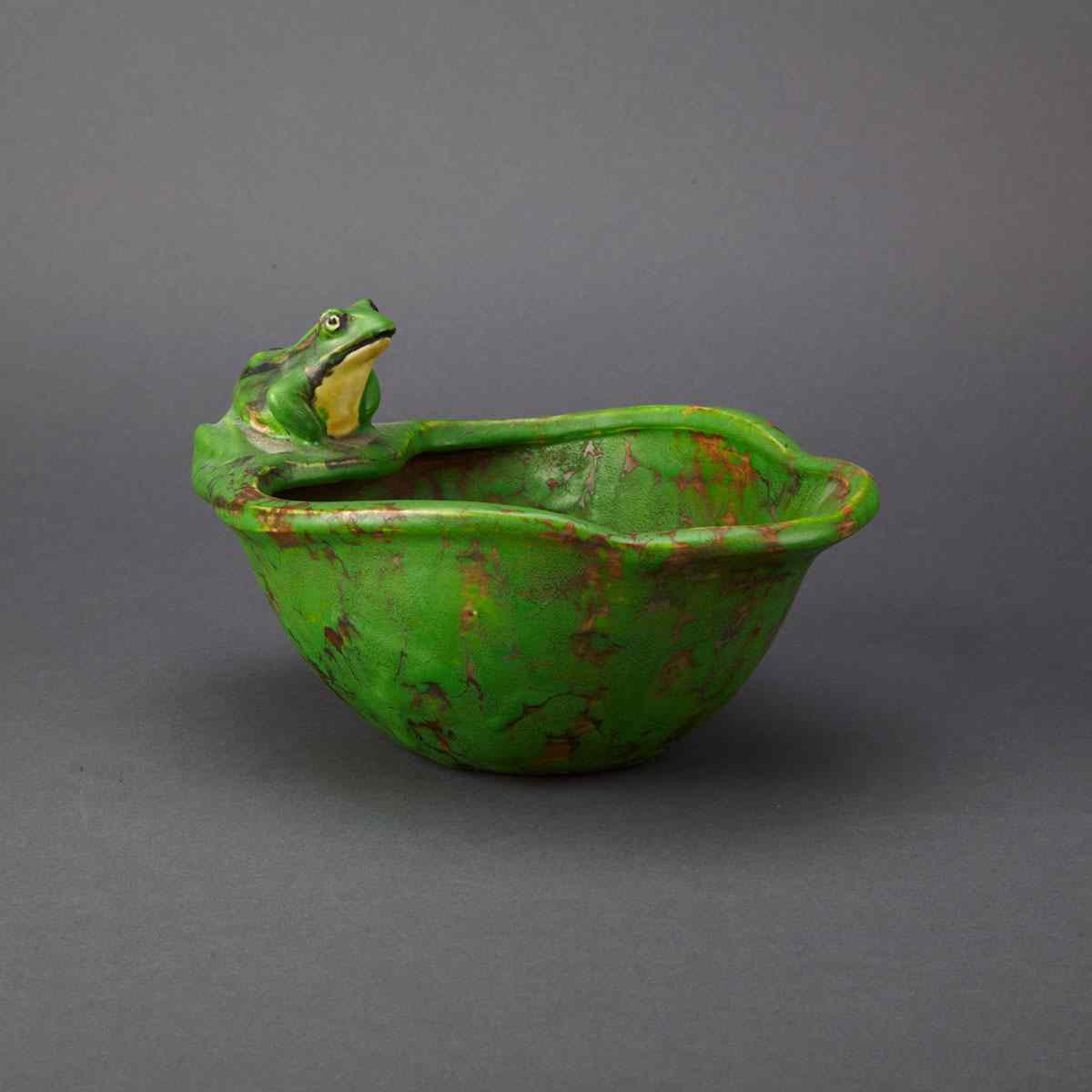 Appraisal: Weller Coppertone Glazed Frog Bowl early th century Length cm