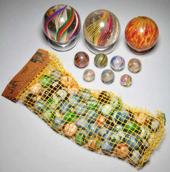 Appraisal: Lot of Assorted Marbles Description This group includes a large