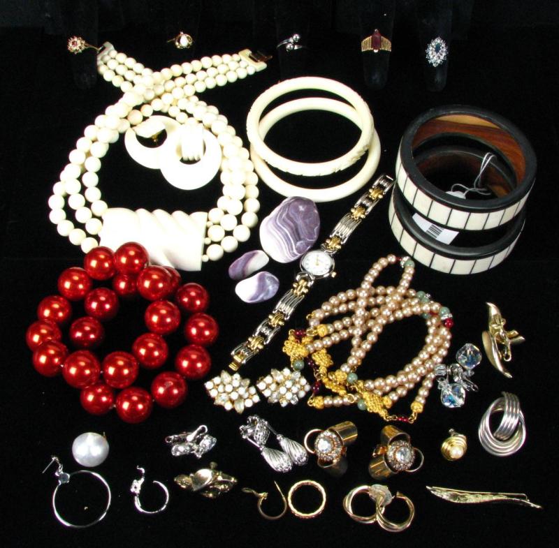 Appraisal: Group of Vintage Costume jewelry including ivory-look bracelets and beads