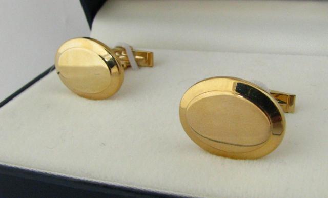 Appraisal: New K yellow gold oval heavy cufflinks by Dolan Bullock