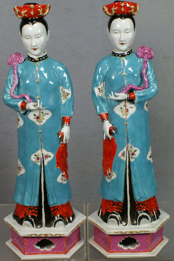 Appraisal: Pr polychrome enameled Chinese porcelain figures articulated heads h th