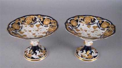 Appraisal: Pair of Meissen porcelain tazzas th century Each with cobalt