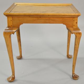 Appraisal: Queen Anne maple tea table having molded rectangular top on