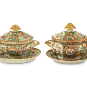 Appraisal: A Pair of Chinese Rose Medallion Porcelain Sauce Tureens th