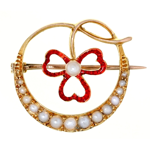 Appraisal: An Edwardian pearl and gold and translucent red enamel clover