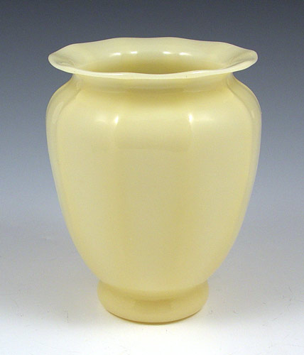 Appraisal: STEUBEN OPTIC RIBBED IVORY GLASS VASE ''h unsigned