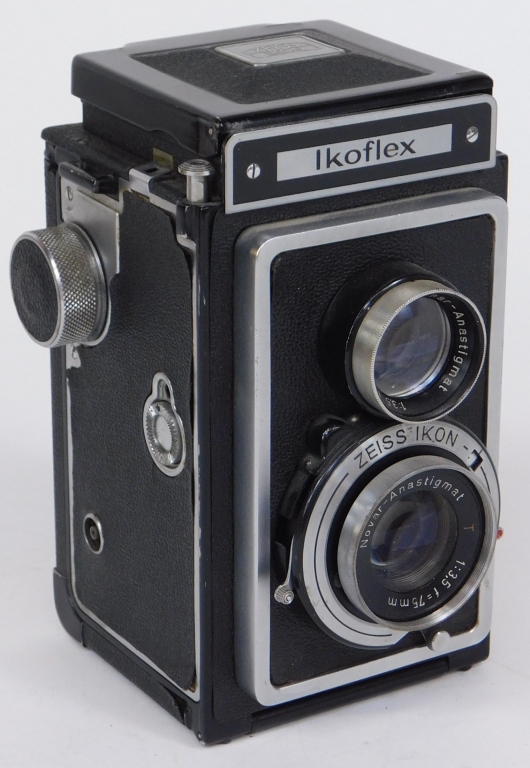 Appraisal: ZEISS IKON IKOFLEX I TLR CAMERA Zeiss Ikon Ikoflex I