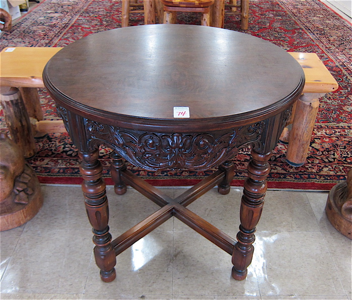 Appraisal: ROUND WALNUT LAMP TABLE American c s having a burl