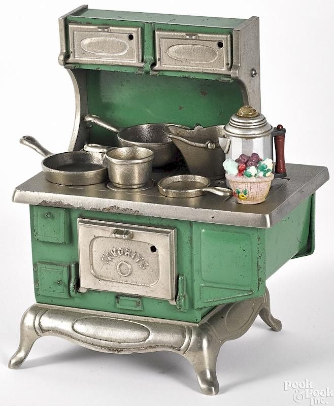 Appraisal: Kenton cast iron Favorite toy cook stove Kenton cast iron