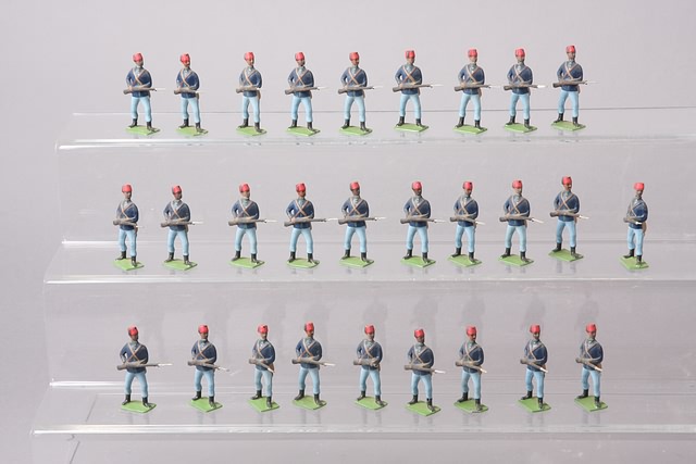 Appraisal: Lot of Britains Turkish infantry at the ready repainted with