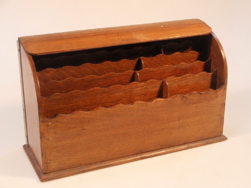 Appraisal: An early thC oak stationery box with a tambour cover